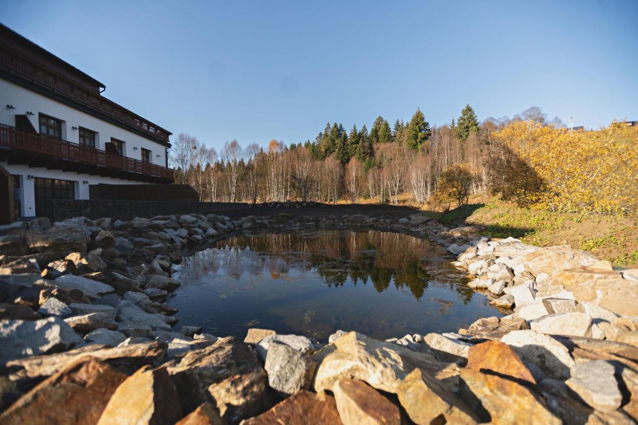 Strunzova Pila Kvilda Apartman 308 ภายนอก รูปภาพ